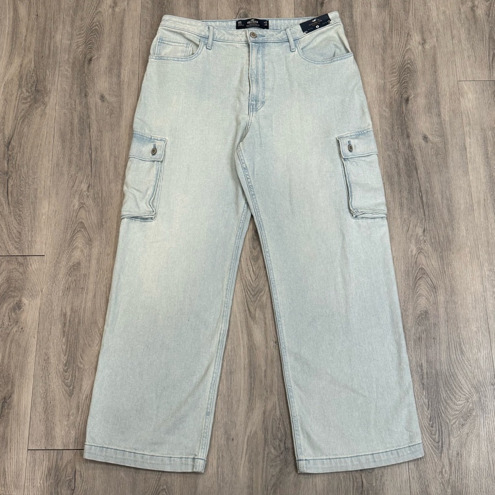 Hollister Men’s Casual Blue Wash Ultra High Rise Straight Leg Cargo Dad Jeans